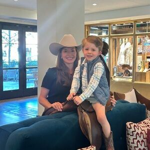 Meet your Posher, Allison